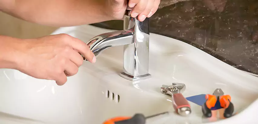 Bathtub Faucet Replacement in New Rochelle